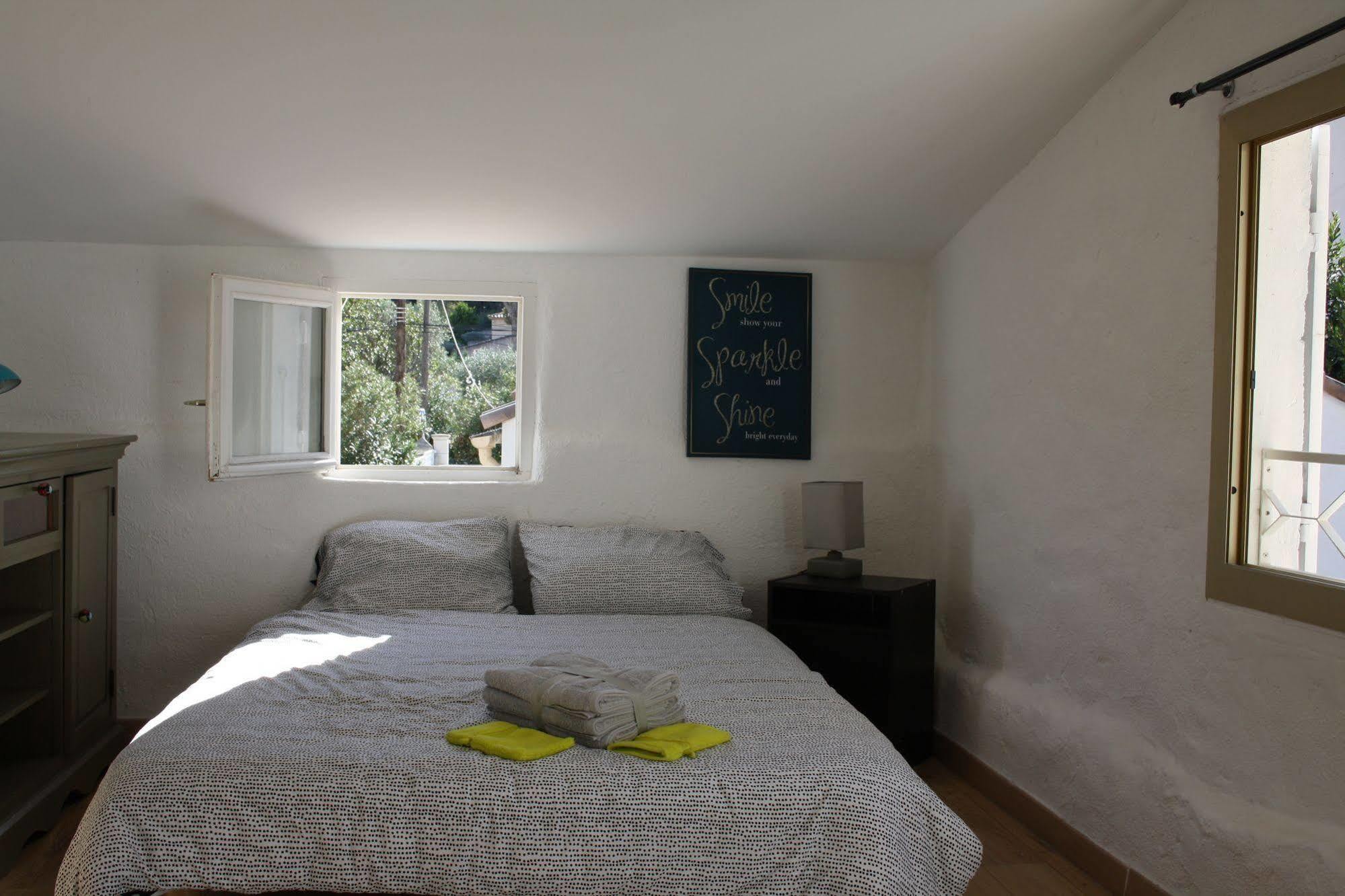 La Maisonnette De La Plage Du Rouet 카리르루에 외부 사진